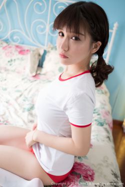 美女扒开尿口